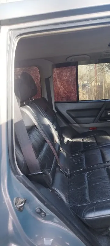 Продам автомобиль mitsubishi pojero 3. 2002года выпуска. полная комплектация (люк,4 стеклоподъёмника, двухзонный климат, кондёр работает) работает отлично, коробка не мигает раздатка работает во всех режимах по тех. части вложений не требует салон в нормальном состоянии, электроприводы работают авто находится в донецке ( калининский район) цена 900т. р аргументированный торг у капота +79494139213 📞 звоните: +7(949)4139213 - фотография - 5