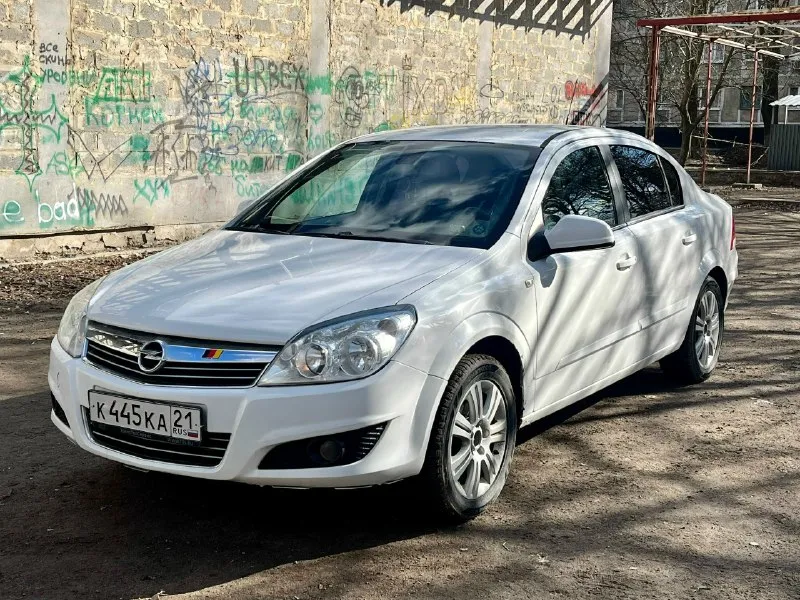 Продам автомобиль opel astra h ( opel астра ) 2011года выпуска в заводском окрасе ! родной пробег - 237.000 самая надёжная связки мотора и кпп. дно, пороги, стаканы, лонжероны всё полностью целое! в техническом плане всё на 5! зеленая автотека ! двигатель работает ровно, коробка не вылетает переключает превосходно! кондиционер заправлен - морозит хорошо. комплектация « cosmo»: круиз контроль, датчик дождя, датчик света, парктроники, климат контроль, электро пакет - подогревы сидений, зеркал, заднего стекла и многое другое с документами полный порядок тех осмотр пройден цена 580.000₽ торг у капота +79497916693 📞 звоните: +7(949)7916693 - фотография - 2