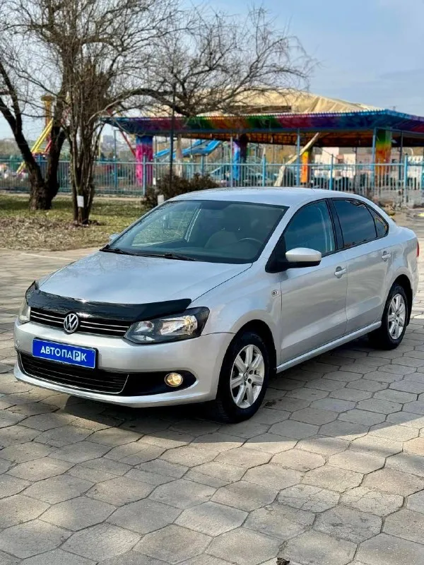 🇩🇪 volkswagen polo 💰цена: 750 000р 🏢город: мариуполь 📅год выпуска: 2012 🧾пробег: 179 489км. ⚙️двигатель: 1.6 ⛽топливо: бензин/газ ⚙️кпп: механика 📞 телефон: +7-949-727-41-51 +7-949-551-91-52 +7-989-263-55-56 💾 описание: - фотография - 1