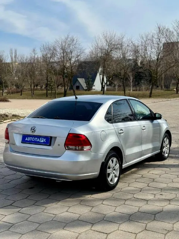 🇩🇪 volkswagen polo 💰цена: 750 000р 🏢город: мариуполь 📅год выпуска: 2012 🧾пробег: 179 489км. ⚙️двигатель: 1.6 ⛽топливо: бензин/газ ⚙️кпп: механика 📞 телефон: +7-949-727-41-51 +7-949-551-91-52 +7-989-263-55-56 💾 описание: - фотография - 6
