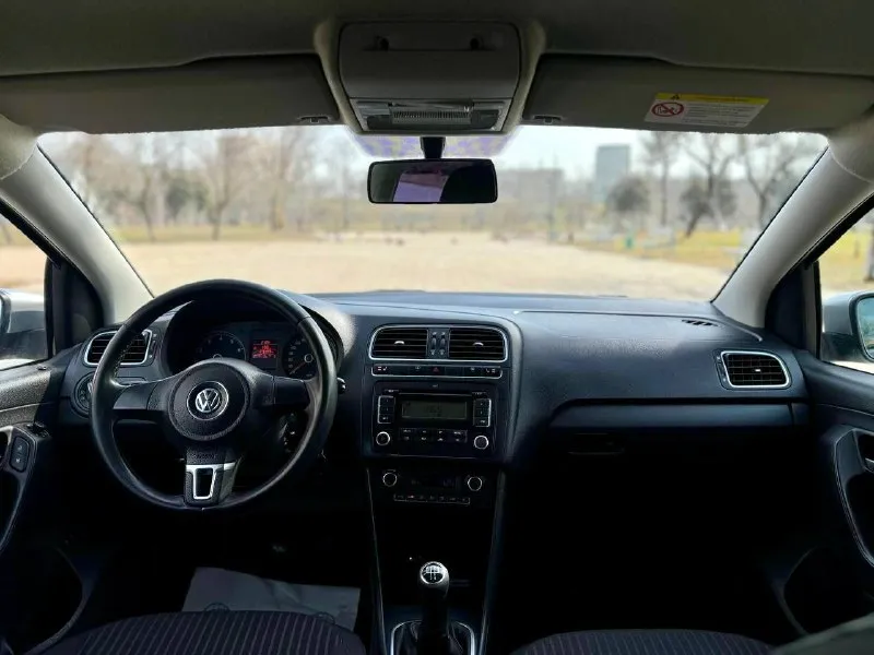 🇩🇪 volkswagen polo 💰цена: 750 000р 🏢город: мариуполь 📅год выпуска: 2012 🧾пробег: 179 489км. ⚙️двигатель: 1.6 ⛽топливо: бензин/газ ⚙️кпп: механика 📞 телефон: +7-949-727-41-51 +7-949-551-91-52 +7-989-263-55-56 💾 описание: - фотография - 8