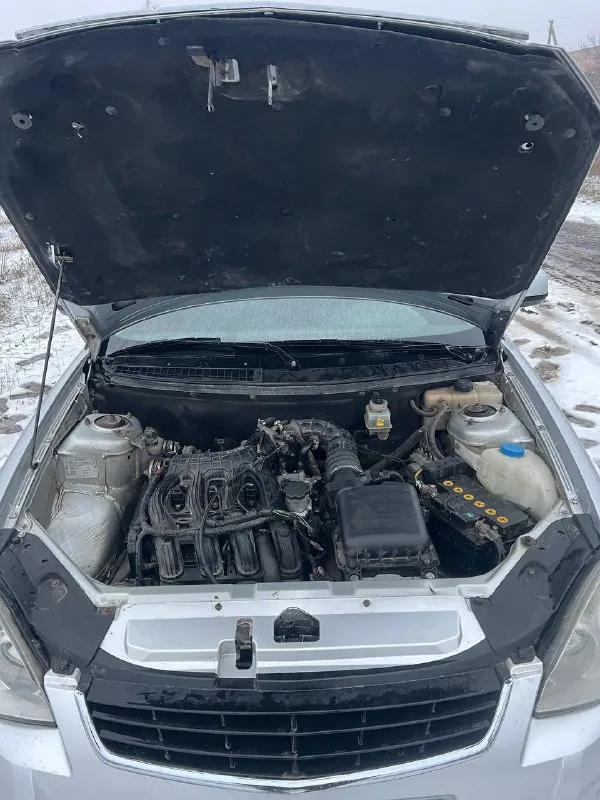 Продаю ваз приора 2008года выпуска ✅автомобиль в отличном состояние ✅технически полностью обслужен ✅мотор 1.6 16 кл. ✅пробег 320 тыс ✅коробка без вылетов и хрустов ✅кузов не гнилой, дно поварено и обработано ✅подогрев зеркал и заднего стекла ✅передние стеклоподъемники ✅эур руля ✅салон в отличном состояние, ,все опрятно ✅юридически чистый автомобиль 💵325 т. руб символический торг, осмотр иловайск, харцызск +79495698710 - фотография - 8