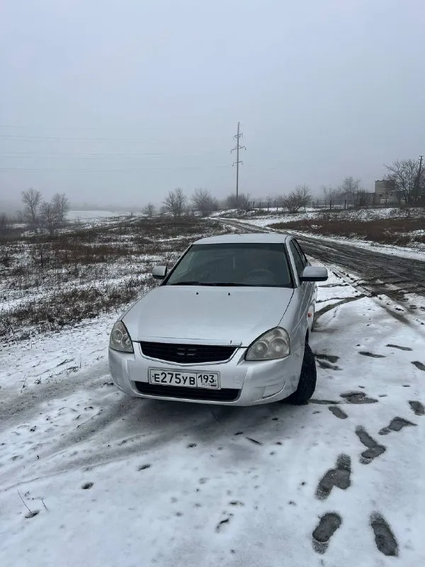 Продаю ваз приора 2008года выпуска ✅автомобиль в отличном состояние ✅технически полностью обслужен ✅мотор 1.6 16 кл. ✅пробег 320 тыс ✅коробка без вылетов и хрустов ✅кузов не гнилой, дно поварено и обработано ✅подогрев зеркал и заднего стекла ✅передние стеклоподъемники ✅эур руля ✅салон в отличном состояние, ,все опрятно ✅юридически чистый автомобиль 💵325 т. руб символический торг, осмотр иловайск, харцызск +79495698710 - фотография - 9