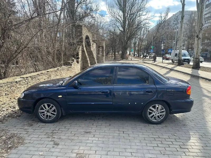 Kia spectra 2007г
Газ/бензин
1.6, Расход около 7-8л, работает хорошо, не дымит.
Коробка механика, 5ст. , всё отлично переключает, не хрустит, не выбивает.
По ходовке всё хорошо, не брякает, не бьёт
Стоит новая резина nokian.
Из комплектации : 4 стеклоподъёмника, обогрев заднего стекла и боковых зеркал, электро зеркала,
Салон велюр, в хорошем состоянии. Установлены bi-led модули
Автомобиль личный все документы есть, полностью чистая и переоформляемая!
Цена : 499.999
Связь +79499450069
📞 Звоните: +7(949)9450069 - фотография - 3