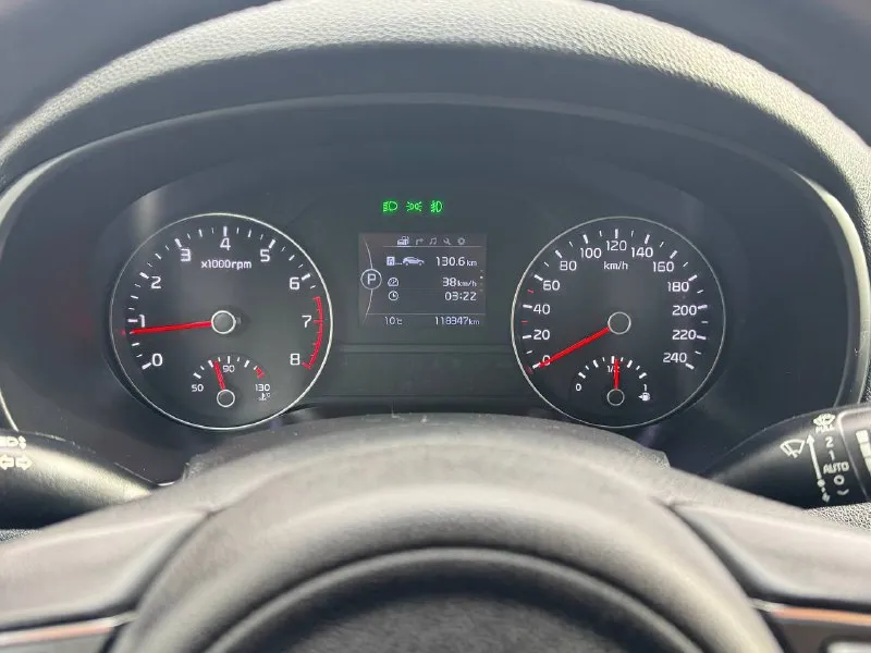 Kia sportage официал
2017 Год выпуска
Эксплуатация с 2018 года
Двигатель 2.0 бензин
Коробка автомат
1 Владелец с автосалона
Автомобиль в отличном состоянии,
Кузов без дтп ! Весь в заводском окрасе 1000% готов на любые проверки с вашей стороны
Вложения не требует от слова совсем !
В автомобиле есть все для комфорта
Роздельный климат-контроль,
Круиз-контроль,
Датчики света, и дождя,
Подогревы всех сидений,
Руля, зеркал, и стекл,
Парктрони,
Камера заднего вида,
И многое другое !
С документами полный порядок,
Любой вид оформления.
Г. Донецк
Цена 1.890 тыс. ₽ торг
Звоните остальное по
+79495210905
📲 Tg: r. B
📞 Звоните: +7(949)5210905 - фотография - 10