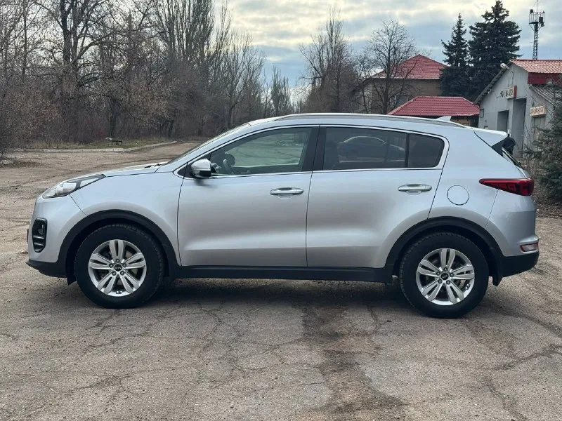 Kia sportage официал
2017 Год выпуска
Эксплуатация с 2018 года
Двигатель 2.0 бензин
Коробка автомат
1 Владелец с автосалона
Автомобиль в отличном состоянии,
Кузов без дтп ! Весь в заводском окрасе 1000% готов на любые проверки с вашей стороны
Вложения не требует от слова совсем !
В автомобиле есть все для комфорта
Роздельный климат-контроль,
Круиз-контроль,
Датчики света, и дождя,
Подогревы всех сидений,
Руля, зеркал, и стекл,
Парктрони,
Камера заднего вида,
И многое другое !
С документами полный порядок,
Любой вид оформления.
Г. Донецк
Цена 1.890 тыс. ₽ торг
Звоните остальное по
+79495210905
📲 Tg: r. B
📞 Звоните: +7(949)5210905 - фотография - 2