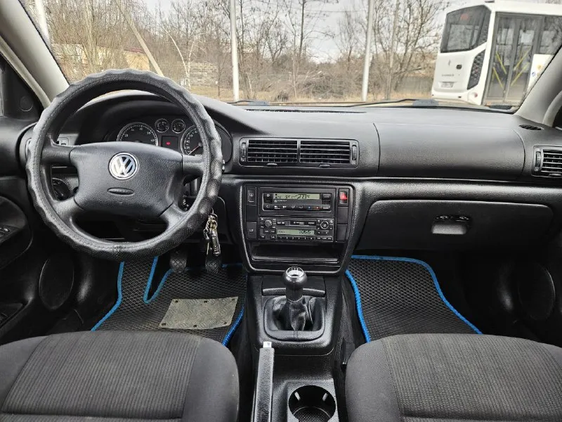 Volkswagen passat 2002г 1,8 бензин мкпп 168т км родной, подтвержденный! авто куплено новым в донецке, 1 хозяин с момента покупки. без дтп, 1 косметический окрас. состояние приближенное к идеальному, минимальные следы эксплуатации! 780т руб, торг у авто 9495213411 - фотография - 9