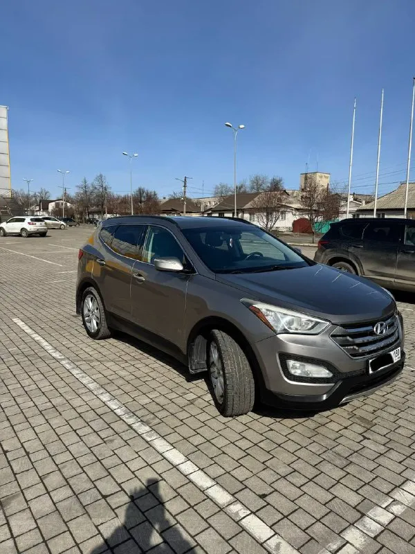 Продам santa fe 2014 года выпуска. 2.0т. 264л. с я собственник !!!! владею авто более 2х лет ! пробег 200 тыс км зеленая автотека за машиной ухаживали хорошо, все меняли вовремя, состояние авто отличное ! переоформление в мрэо цена 1 850 000руб (торг) осмотр донецк. +79495258603 📞 звоните: +7(949)5258603 - фотография - 2