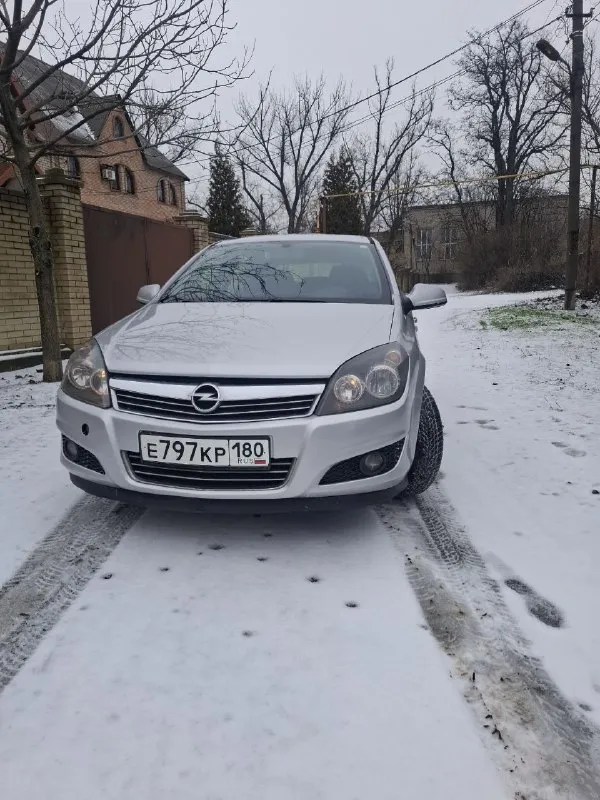 Opel astra 2011 года. автомобиль в отличном состоянии, как технически, так и внешне. своевременно об... - фотография