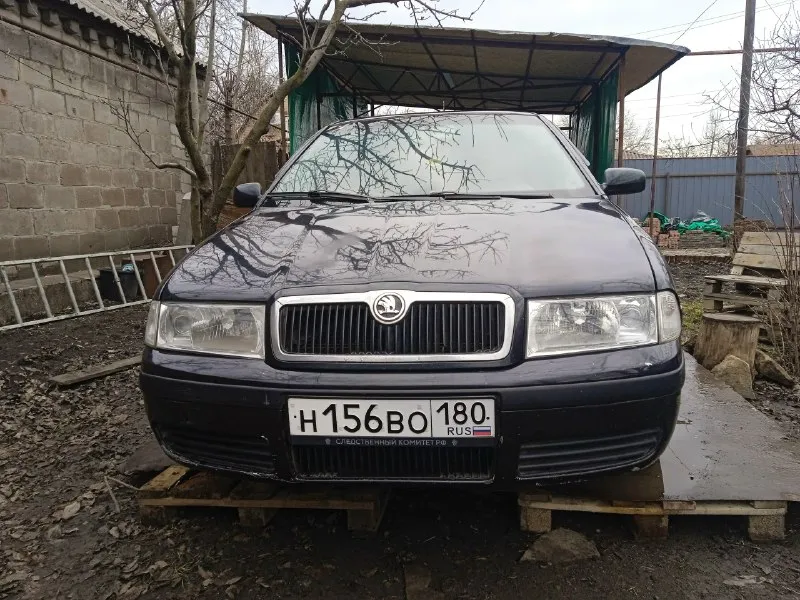Продам skoda октавиа тур в нормальном состоянии 2008г двс 1,6 работает хорошо коробка норм, ну надо смотреть кулису расшатанная по кузову есть жизненные моменты не критично, остальные вопросы по телефону номер свой. ..цена 380 не большой торг я хозяин. +79495379323 📞 звоните: +7(949)5379323 - фотография - 3