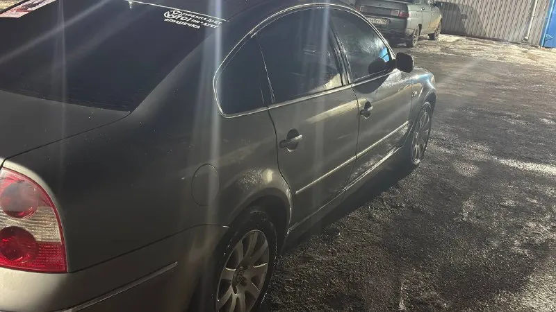 Продам volkswagen 1.9 tdi.130лошадей, двигатель avf (самый надежный), двигатель делался 20 тыс назад, новая турбина. комплектация полная :кожаный салон, обшивка салона под дерево, люк, ,обогрев передних сидений, abs, esp, бортовой компьютер, двух диновый магнитфон( с поддержкой car play)камера заднего вида, громкая связь блютуз, климат контроль, evo коврики, led свет, сигнализация starline с обратной связью, доводчики стекол, ходовые огни. машина ухоженная, владею три года. больше инфы расскажу по +7(949)3273411 цена 570000₽ 📲 tg: павел смирнов 📞 звоните: +7(949)3273411 - фотография - 3