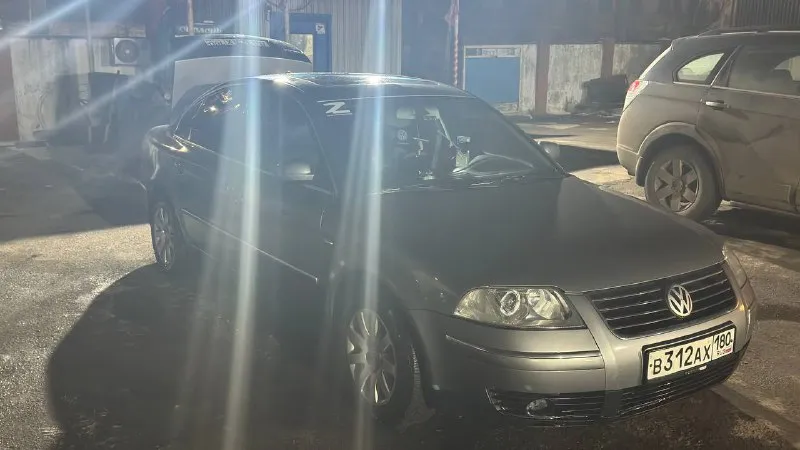 Продам volkswagen 1.9 tdi.130лошадей, двигатель avf (самый надежный), двигатель делался 20 тыс назад, новая турбина. комплектация полная :кожаный салон, обшивка салона под дерево, люк, ,обогрев передних сидений, abs, esp, бортовой компьютер, двух диновый магнитфон( с поддержкой car play)камера заднего вида, громкая связь блютуз, климат контроль, evo коврики, led свет, сигнализация starline с обратной связью, доводчики стекол, ходовые огни. машина ухоженная, владею три года. больше инфы расскажу по +7(949)3273411 цена 570000₽ 📲 tg: павел смирнов 📞 звоните: +7(949)3273411 - фотография - 5