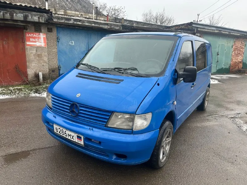 Продам mercedes вито 638 2.2 на автомате в хорошем состоянии нужно дома брать мотор кузов без гнили и ржавчины документы днр цена 450.000 руб донецк +79494598732. 📞 звоните: +7(949)4598732 - фотография - 2