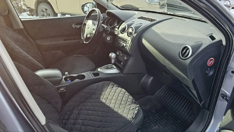 Nissan qashqai год выпуска: 2010 тип кпп: автоматическая объем двигателя: 2.0 тип топлива: бензин пробег: 235 000 км цена: 💥 1 100 000 ₽💥 дополнительная информация: полный электро пакет двух-зонный климат контроль подогревы сидений мультируль технически в идеальном состоянии 📞 🇷🇺 +7 949 509 3428 +7 949 839 2499 - фотография - 3