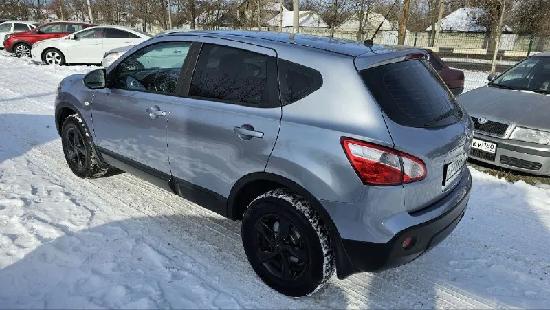 Nissan qashqai год выпуска: 2010 тип кпп: автоматическая объем двигателя: 2.0 тип топлива: бензин пробег: 235 000 км цена: 💥 1 100 000 ₽💥 дополнительная информация: полный электро пакет двух-зонный климат контроль подогревы сидений мультируль технически в идеальном состоянии 📞 🇷🇺 +7 949 509 3428 +7 949 839 2499 - фотография - 7