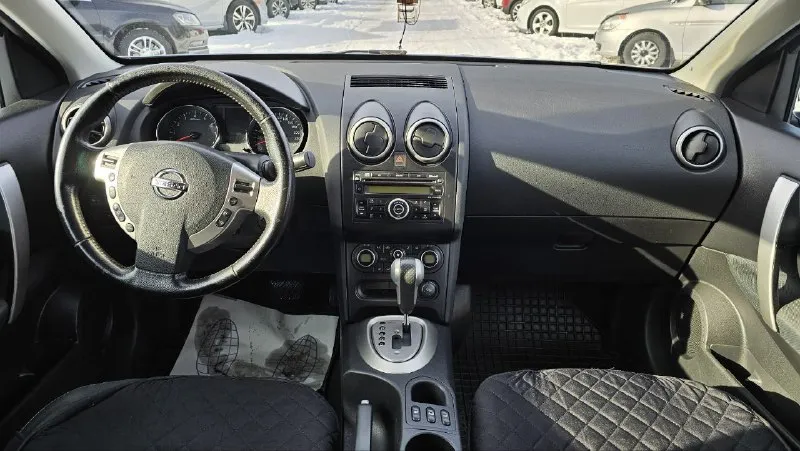 Nissan qashqai год выпуска: 2010 тип кпп: автоматическая объем двигателя: 2.0 тип топлива: бензин пробег: 235 000 км цена: 💥 1 100 000 ₽💥 дополнительная информация: полный электро пакет двух-зонный климат контроль подогревы сидений мультируль технически в идеальном состоянии 📞 🇷🇺 +7 949 509 3428 +7 949 839 2499 - фотография - 9