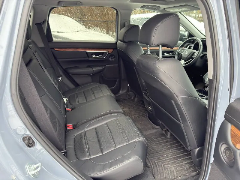 Honda cr-v 2021 тип кпп: автоматическая объем двигателя: 1.5 бензин пробег: 32 000 км цена: 💥3 570 000 рубли 💥 дополнительная информация: полный привод бесключевой доступ полный электро пакет датчики слепых зон удержание в полосе двух-зонный климат контроль люк подогревы сидений электропривод сидений память водительского мультируль кожаный салон электро ручник технически в отличном состоянии 📞 🇷🇺 +7 949 509 3428 +7 949 839 2499 - фотография - 8