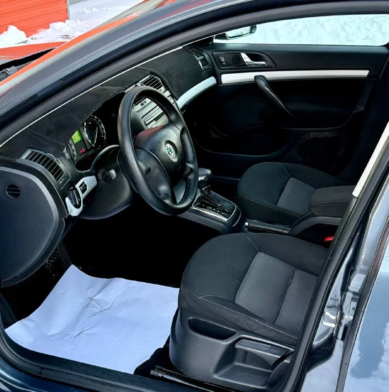 Шкода октавия а5 год выпуска 2008 обьем двигателя 1.6 короба передач автомат по кузову выглядит как на фото дно пороги стаканы целые технически в полном порядке по документам полный порядок 2 владельца птс оригинал все вопросы по телефону писать звонить в любое время суток номер для связи +7 919 896 5615 также телеграмм +7 919 896 5615 цена автомобиля 535.000 тысяч осмотр авто город донецк - фотография - 9