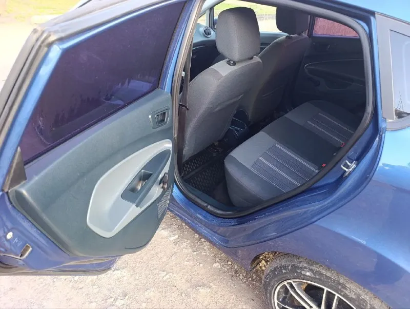 👉продам форд фиесту в отличном состоянии как внешне так и по технике - механика, шустрая и экономная; - кондиционер рабочий; - салон чистый; цена 650 тыс. ₽, (за наличку торг) рассмотрю вариант обмена с доплатой и без в приоритете паркетник +79495119797 - фотография - 8