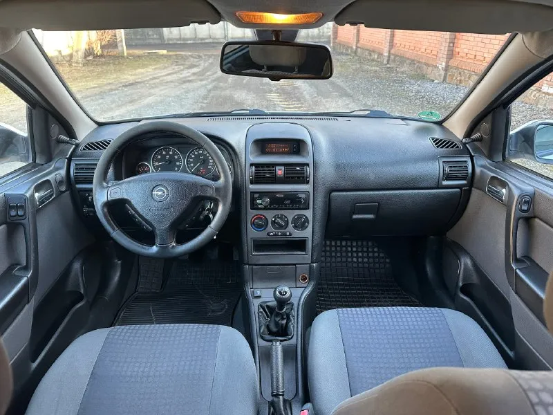 ❗продам opel astra g❗ год выпуска 2003,мотор 1.6,пробег: 243.000км ❕техосмотр пройден! ✅цена: 440.000 руб небольшой торг 📑автомобиль пригнан из германии. любой вид переоформления, я вписан в птс. 1 хозяин. ♻автомобиль в отличном состоянии. мотор в идеале, масло не берет, работает ровно, тянет хорошо. коробка работает отлично, без пинков и рывков, ходовая вся мягкая и сбитая. кузов в отличном состоянии без гнили. ⚠️есть гбо евро 4 и фаркоп (в документы вписан) ♻комплектация: датчик дождя, усилитель руля, стеклоподъемники, кондиционер (заправлен и полностью обслужен), центральный замок, электрорегулировка боковых зеркал, abs, esp, подушки безопасности. 🏠осмотр днр, г. амвросиевка ☎️ подробности по телефону: +79493060188 (telegram) +79885749747 📞 🇷🇺 звоните: +79493060188 - фотография - 7