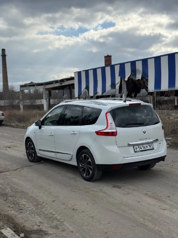 Продам renault grand scenic 2015 года в идеальном состоянии 1.5 , автомат, с родным пробегом 188000 км, я собственник, самая полная комплектация bose, есть все! готов на любые проверки! доп информация по телефону! луганск +79591646166 возможен обмен цена 1160000 руб 📞 звоните: +7(959)1646166 - фотография - 5