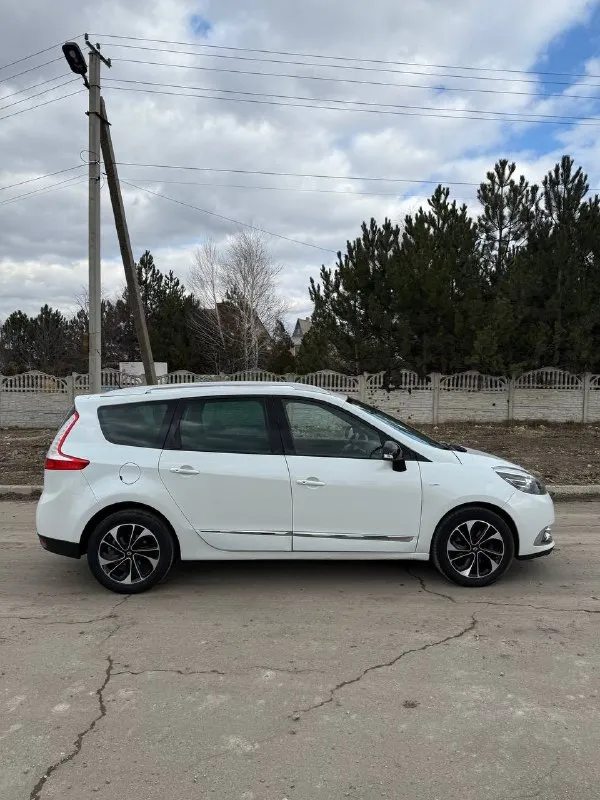 Продам renault grand scenic 2015 года в идеальном состоянии 1.5 , автомат, с родным пробегом 188000 км, я собственник, самая полная комплектация bose, есть все! готов на любые проверки! доп информация по телефону! луганск +79591646166 возможен обмен цена 1160000 руб 📞 звоните: +7(959)1646166 - фотография - 8