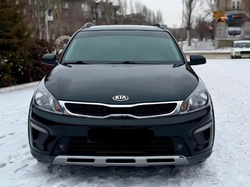 Продам kia rio x-line 2020г двигатель 1,6 126000т пробега родного двигатель 1,6 бензин 6ти ступенчатый авто в идеальном состоянии весь в родном окрасе, без единого дтп, двигатель работает без единого постороннего звука, масла и фильтра поменяны, все обслужено. 2х зонный кл. контроль мульти руль 4эл. стеклоподъемника эл. регулировка зеркал подогрев лобового, сидений, подогрев руля, сигнализация с авто запуском 2 ключа, все сервисные книжки на руках, заводская музыка 6 калинок все остекления родное, авто в достойном состоянии готов на любые проверки. любой вид переоформление. техосмотр пройден, галчевск цена 1м390000₽ тел +7(959)015-25-18 +7(959)504-58-33также к номерам привязаны telegram whatsapp 📞 звоните: +7(959)0152518 - фотография - 8