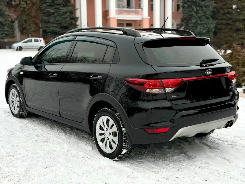 Продам kia rio x-line 2020г двигатель 1,6 126000т пробега родного двигатель 1,6 бензин 6ти ступенчатый авто в идеальном состоянии весь в родном окрасе, без единого дтп, двигатель работает без единого постороннего звука, масла и фильтра поменяны, все обслужено. 2х зонный кл. контроль мульти руль 4эл. стеклоподъемника эл. регулировка зеркал подогрев лобового, сидений, подогрев руля, сигнализация с авто запуском 2 ключа, все сервисные книжки на руках, заводская музыка 6 калинок все остекления родное, авто в достойном состоянии готов на любые проверки. любой вид переоформление. техосмотр пройден, галчевск цена 1м390000₽ тел +7(959)015-25-18 +7(959)504-58-33также к номерам привязаны telegram whatsapp 📞 звоните: +7(959)0152518 - фотография - 9