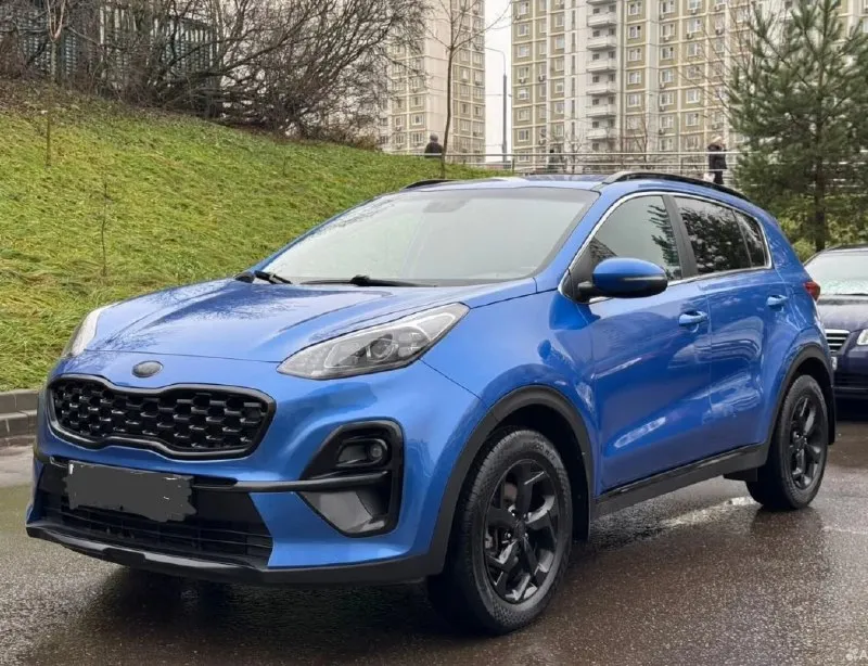 🏎️ kia sportage iv рестайлинг 2.0 at 🗓️год выпуска: 2021 (181регион) автомобиль в идеальном состояние (не крашеный) без дтп с родным пробегом 126000км подтверждённый автотекой!авто официал! не пригон! покупалась в автосалоне, 1 хозяин по птс! полностью обслужена! стекла все заводские два ключа! резина зима и лето! комплектация предмаксимальная : сигнализация камера заднего вида датчик света датчик дождя парктроники сенсорный дисплей (carplay, android auto) произведена вибро и шумо изоляция автомобиля подогрев всех сидений электропривод зеркал климат-контроль 2-х зонный подогрев руля авто полностью обслужено ! состояние нового авто! любые проверки! г. алчевск 💰цена-2.300₽!💰 все вопросы по тел 📲+79592201888 или в лс! хорошему и доброму покупателю торг 📞 звоните: +7(959)2201888 - фотография - 2
