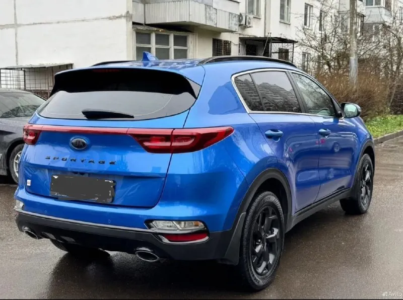 🏎️ kia sportage iv рестайлинг 2.0 at 🗓️год выпуска: 2021 (181регион) автомобиль в идеальном состояние (не крашеный) без дтп с родным пробегом 126000км подтверждённый автотекой!авто официал! не пригон! покупалась в автосалоне, 1 хозяин по птс! полностью обслужена! стекла все заводские два ключа! резина зима и лето! комплектация предмаксимальная : сигнализация камера заднего вида датчик света датчик дождя парктроники сенсорный дисплей (carplay, android auto) произведена вибро и шумо изоляция автомобиля подогрев всех сидений электропривод зеркал климат-контроль 2-х зонный подогрев руля авто полностью обслужено ! состояние нового авто! любые проверки! г. алчевск 💰цена-2.300₽!💰 все вопросы по тел 📲+79592201888 или в лс! хорошему и доброму покупателю торг 📞 звоните: +7(959)2201888 - фотография - 6