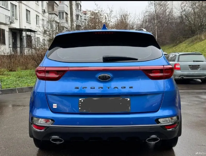 🏎️ kia sportage iv рестайлинг 2.0 at 🗓️год выпуска: 2021 (181регион) автомобиль в идеальном состояние (не крашеный) без дтп с родным пробегом 126000км подтверждённый автотекой!авто официал! не пригон! покупалась в автосалоне, 1 хозяин по птс! полностью обслужена! стекла все заводские два ключа! резина зима и лето! комплектация предмаксимальная : сигнализация камера заднего вида датчик света датчик дождя парктроники сенсорный дисплей (carplay, android auto) произведена вибро и шумо изоляция автомобиля подогрев всех сидений электропривод зеркал климат-контроль 2-х зонный подогрев руля авто полностью обслужено ! состояние нового авто! любые проверки! г. алчевск 💰цена-2.300₽!💰 все вопросы по тел 📲+79592201888 или в лс! хорошему и доброму покупателю торг 📞 звоните: +7(959)2201888 - фотография - 7