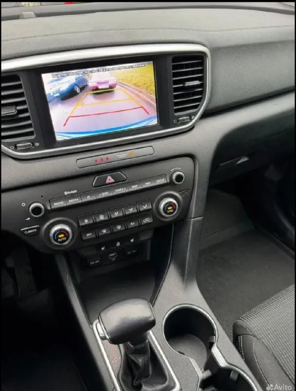 🏎️ kia sportage iv рестайлинг 2.0 at 🗓️год выпуска: 2021 (181регион) автомобиль в идеальном состояние (не крашеный) без дтп с родным пробегом 126000км подтверждённый автотекой!авто официал! не пригон! покупалась в автосалоне, 1 хозяин по птс! полностью обслужена! стекла все заводские два ключа! резина зима и лето! комплектация предмаксимальная : сигнализация камера заднего вида датчик света датчик дождя парктроники сенсорный дисплей (carplay, android auto) произведена вибро и шумо изоляция автомобиля подогрев всех сидений электропривод зеркал климат-контроль 2-х зонный подогрев руля авто полностью обслужено ! состояние нового авто! любые проверки! г. алчевск 💰цена-2.300₽!💰 все вопросы по тел 📲+79592201888 или в лс! хорошему и доброму покупателю торг 📞 звоните: +7(959)2201888 - фотография - 9