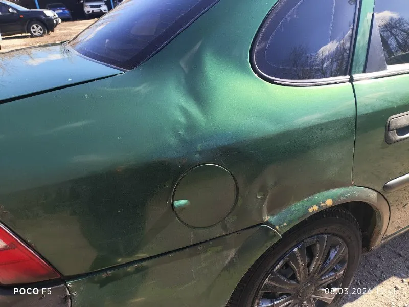 Продам opel вектра б 1996 года, двс 1.6, моноинжектор. авто на ходу, срочных вложений не требует, езжу каждый день, но руки приложить надо. касаемо кузова на фото видно и годы берут своë. отдам летнюю резину в подарок, цена 150 тысяч без торга (торговаться не буду), продаю так как приобрела себе другой автомобиль. продажа не спешная, за 100 не отдам, можете себе жигули купить. авто находится в днр г. макеевка, я собственник. с документами всё в порядке. +7949-363-06-99 📞 звоните: +7(949)3630699 - фотография - 4