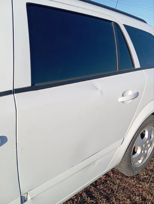 Продам машину opel astra h, 1.7 cdti 2007 года пробег 196 т. механическая коробка передач, 5-ти ступенчатая кондиционер был кап. ремонт двигателя и турбины на 174 т. заменены фары, стоит хороший свет. отшит egr, прошита на 1 stage заменены задние супорта и тормозные диски в круг ходовая часть без нареканий салон ухоженный, в машине не курили. из нюансов имеются сколы на капоте и прежним хозяином замята задняя дверь не критично! цена 670 уместен разумный торг! за дополнительной информацией писать в личку или по номеру телефона +79497150263 г. мариуполь - фотография - 7