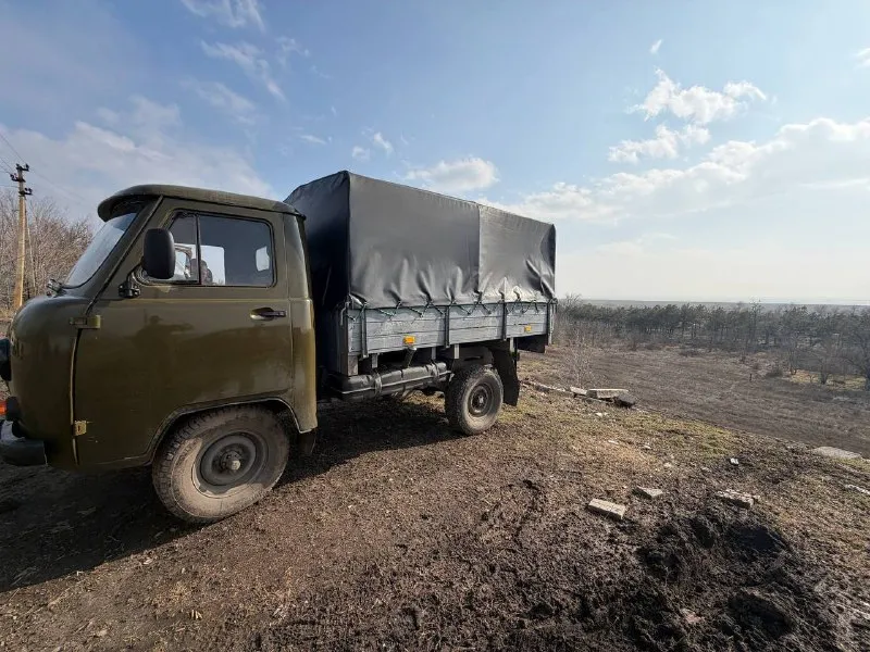 !!!продам буханку с хранения 1000 км пробег!!! ‼️ срочно ‼️ все патрубки новые гайки винтики все на месте новый тент, передачи включаются не гудят не хрустят не выбивают, машина в идеале ! документы все на руках! ‼️цена: 350 без торга, пока продают интересующий патриот ‼️ нахожусь в городе новоазовск можем доставить куда угодно доедет куда угодно и где угодно!) по вопросам в личку или по номеру +79490796300 📞 звоните: +7(949)0796300 - фотография - 3