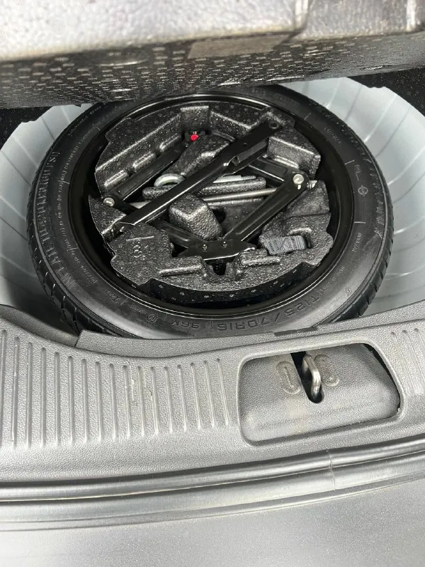 Продам opel mokka 2013 в супер состоянии!! дно идеальное, все болтики как новые! всего два хозяина! пробег-130 -1.8(140 л. с)(самый надежный, без задиров) коробка-автомат привод-полный комплектация -антиблокировочная система - система курсовой устойчивости - сигнализация - иммобилайзер - бортовой компьютер -круиз контроль - датчики света - датчики дождя -электропривод зеркал -климат контроль - подогревы сидений -подогрев руля -обогрев зеркал -парктроники перед и зад продам opel мокка в супер состоянии, 🍭💯очень комфортный паркетник, машина без посторонних звуков, мягкая на ход, салон и кузов в идеальном состоянии, в родном окрасе (без единого жука), мотор и коробка на отлично!2 ключа. делать ничего не нужно, сел поехал! машина без дтп -зеленая автотека! цена-1.200.000₽ ☎️тел+79494162204 осмотр-донецке/макеевка машинка просто 🍓🍭🎁. 📞 звоните: +7(949)4162204 - фотография - 10