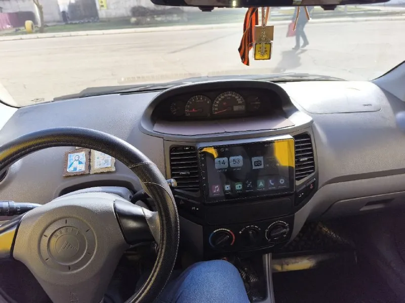 Продам geely mk, 2011 года. двигатель 1.5, 94 л. с., механика. пробег 93000. 2 комплекта колес, мультимедиа, кондиционер, abs, стеклоподъёмники. цена 480 000. строго сюда: +79900078624 @oleg2098 - фотография - 5