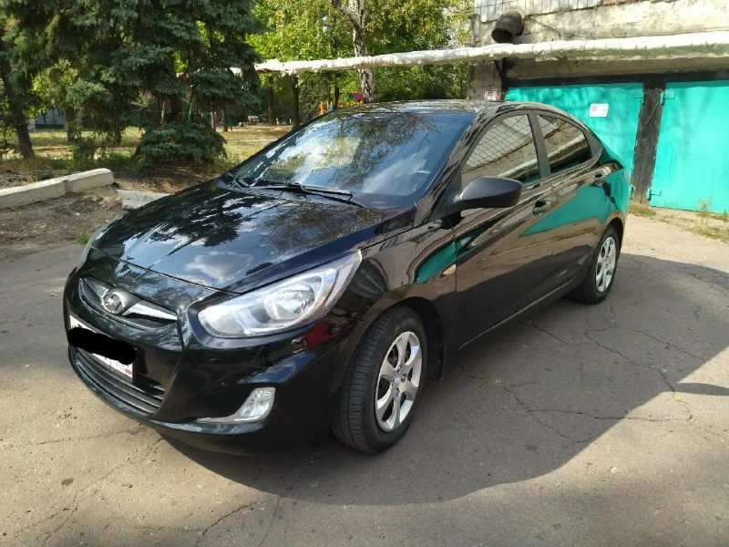 Hyundai солярис 2014г. в двигатель 1.4 коробка механика пробег 138.000 владелецев 2 машинка на 180 р... - фотография