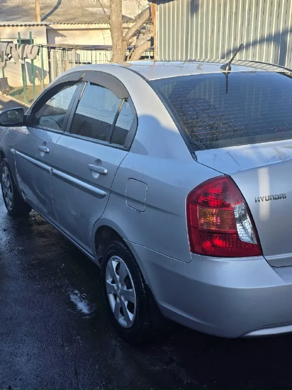 Продам hyundai акцент (верна) 2008 год 89000 км акпп 1.6 в идеальном состоянии в максимальной комплектации. хозяин 800000₽. все вопросы по телефону +79493395295 📞 звоните: +7(949)3395295 - фотография - 3