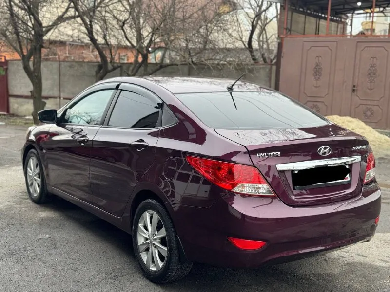 Продам солярис, в отличном состоянии! родной пробег! отличный внешний вид! технически обслужена, мотор и коробка работают без нареканий! салон ухоженный не прокуренный. богатая комплектация: климат, датчик света, подогревы сидений, лобового и заднего стекла, стоит заводская линзованная оптика и прочее. цена: 850 тысяч торг! телефон: + 79493835274 - фотография - 4