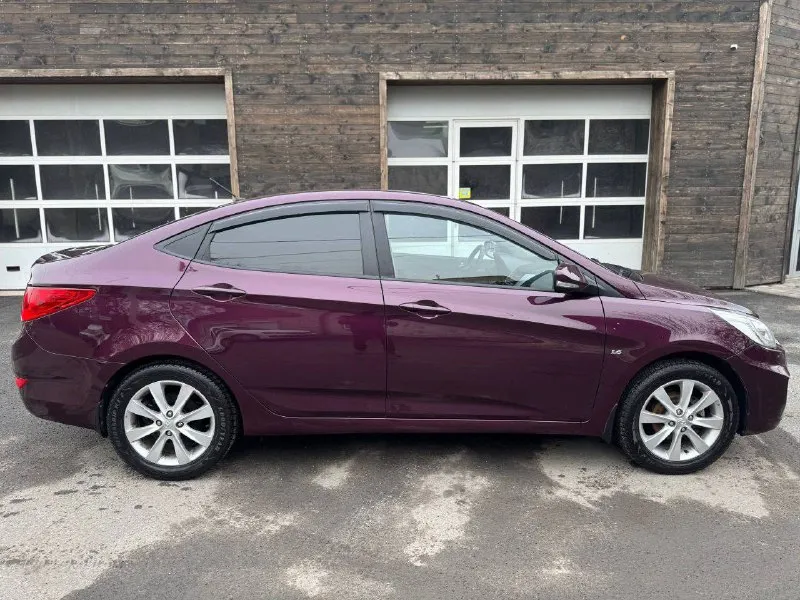 Продам солярис, в отличном состоянии! родной пробег! отличный внешний вид! технически обслужена, мотор и коробка работают без нареканий! салон ухоженный не прокуренный. богатая комплектация: климат, датчик света, подогревы сидений, лобового и заднего стекла, стоит заводская линзованная оптика и прочее. цена: 850 тысяч торг! телефон: + 79493835274 - фотография - 5