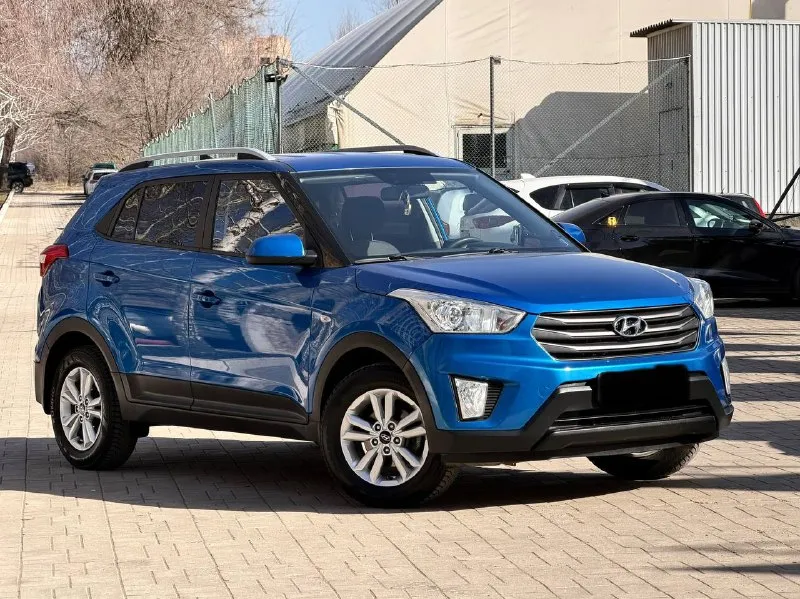 Hyundai creta год выпуска - 2016 кпп - автоматическая цена - 1.495.000₽ тел. +79493902663 либо - +7 (949) 679-98-14 продам автомобиль в идеальном состоянии, 1 хозяин из автосалона. не битая и не крашеная ( любые проверки ) простой и экономичный бензиновый двигатель 1.6 в паре с шести ступенчатой автоматической коробкой передач, работают безупречно. по ходовой части на 5+ не требует ни каких вложений. хорошая комплектация: климат-контроль; парктроник; 4эл. стеклоподъемника; подогревы всех сидений; помощь при подъеме и спуске; эл. зеркала; установлена android мультимедиа со всеми современными плюшками и не плохой акустикой; мультируль; антизанос; антибукс; круиз-контроль; камера заднего вида; штатные диски; релинги; biled оптика ( светит шикарно ) чистый и ухоженный не прокуренный салон. сигнализация с автозапуском. запаска не разу не ставилась. родной пробег 175.000км но состояние авто не побоюсь этого слова - как новое. 2 комплекта резины ( зима 📲 tg: @vladimir_23_23_23 📞 звоните: +7(949)3902663 - фотография - 2