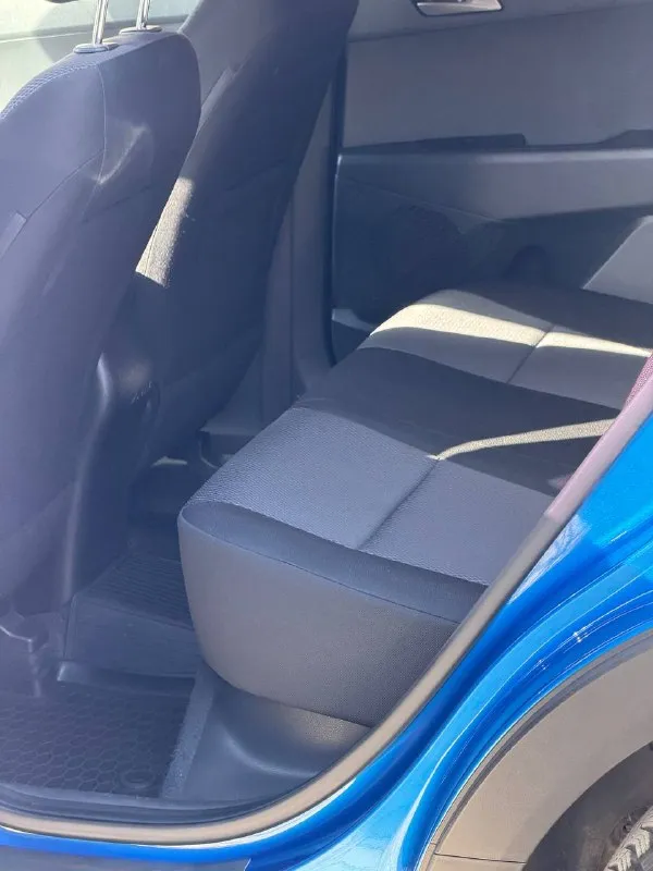 Hyundai creta год выпуска - 2016 кпп - автоматическая цена - 1.495.000₽ тел. +79493902663 либо - +7 (949) 679-98-14 продам автомобиль в идеальном состоянии, 1 хозяин из автосалона. не битая и не крашеная ( любые проверки ) простой и экономичный бензиновый двигатель 1.6 в паре с шести ступенчатой автоматической коробкой передач, работают безупречно. по ходовой части на 5+ не требует ни каких вложений. хорошая комплектация: климат-контроль; парктроник; 4эл. стеклоподъемника; подогревы всех сидений; помощь при подъеме и спуске; эл. зеркала; установлена android мультимедиа со всеми современными плюшками и не плохой акустикой; мультируль; антизанос; антибукс; круиз-контроль; камера заднего вида; штатные диски; релинги; biled оптика ( светит шикарно ) чистый и ухоженный не прокуренный салон. сигнализация с автозапуском. запаска не разу не ставилась. родной пробег 175.000км но состояние авто не побоюсь этого слова - как новое. 2 комплекта резины ( зима 📲 tg: @vladimir_23_23_23 📞 звоните: +7(949)3902663 - фотография - 6