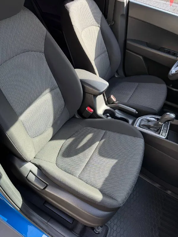 Hyundai creta год выпуска - 2016 кпп - автоматическая цена - 1.495.000₽ тел. +79493902663 либо - +7 (949) 679-98-14 продам автомобиль в идеальном состоянии, 1 хозяин из автосалона. не битая и не крашеная ( любые проверки ) простой и экономичный бензиновый двигатель 1.6 в паре с шести ступенчатой автоматической коробкой передач, работают безупречно. по ходовой части на 5+ не требует ни каких вложений. хорошая комплектация: климат-контроль; парктроник; 4эл. стеклоподъемника; подогревы всех сидений; помощь при подъеме и спуске; эл. зеркала; установлена android мультимедиа со всеми современными плюшками и не плохой акустикой; мультируль; антизанос; антибукс; круиз-контроль; камера заднего вида; штатные диски; релинги; biled оптика ( светит шикарно ) чистый и ухоженный не прокуренный салон. сигнализация с автозапуском. запаска не разу не ставилась. родной пробег 175.000км но состояние авто не побоюсь этого слова - как новое. 2 комплекта резины ( зима 📲 tg: @vladimir_23_23_23 📞 звоните: +7(949)3902663 - фотография - 8