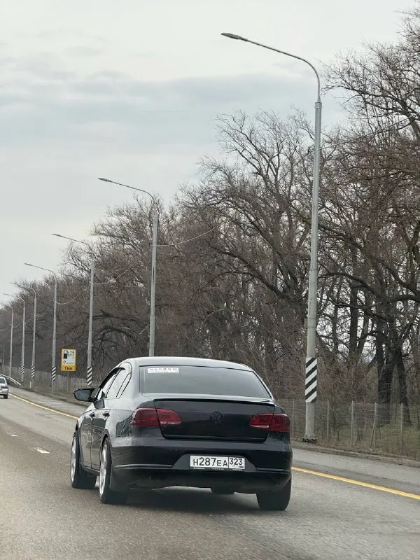 Продам volkswagen passat b7 цена 800.000₽ срочно без торга год 2011 пробег 335.000 1.8 tsi механика 6 ступка не давно откапетален, чугунные гильзы, масло не ест, мкпп новая, диск сцепления новый, поменял многое, зимняя резина. все интересующиеся вопросы по телефону обмен интересен только с вашей доплатой свои машины оценивайте адекватно ! вложений вообще не каких не требует +79493061550 +79788465520 📞 звоните: +7(949)3061550 - фотография - 2