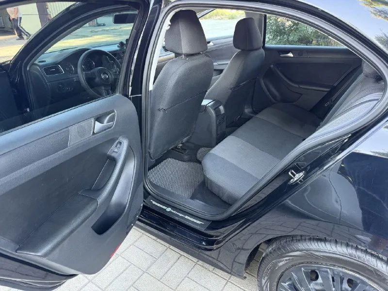 Volkswagen jetta vi, 2013, 1.8at 170 л. с. с пробегом 63359 мили (102000 км. )пройдено то. цена 1200000 руб. тел. +79490409212. макеевка - фотография - 8