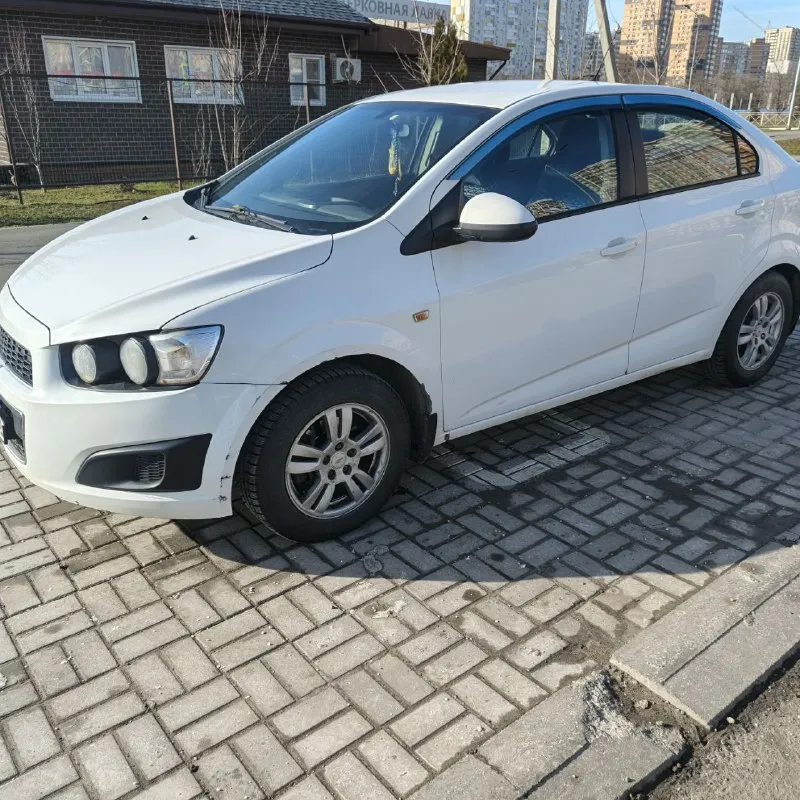 Шевролет авео (т300). 2012г мотор 1.6 бензин, механика 5-ти ступка! пробег родной 253т км. по автотеке одно лёгкое дтп, крашенные только капот, и два передних крыла ( правое и левое) без шпаклёвки!! расчёт ремонтных работ на 30т. все остальное в родной краске!! есть мелкие нюансы по кузову, по лкп! нечего критичного нет, кузов оцинкованный!! автомобиль полностью обслужен! ходовая полностью сделана! масло в моторе поменяно!с документами всё хорошо !!свет сделан очень яркий! хорошие яркие led-дампы вставлены в ближний свет!! хорошие яркие туманки!!на все вопросы отвечу по телефону, пишите или звоните !! донецк цена: 560т. торг уместен +79515230277- телеграмм. макс - фотография - 3