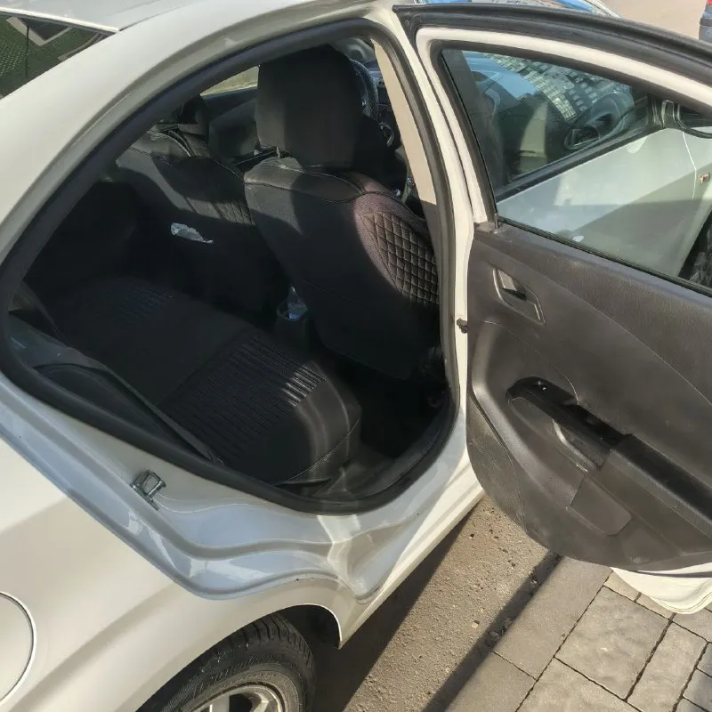 Шевролет авео (т300). 2012г мотор 1.6 бензин, механика 5-ти ступка! пробег родной 253т км. по автотеке одно лёгкое дтп, крашенные только капот, и два передних крыла ( правое и левое) без шпаклёвки!! расчёт ремонтных работ на 30т. все остальное в родной краске!! есть мелкие нюансы по кузову, по лкп! нечего критичного нет, кузов оцинкованный!! автомобиль полностью обслужен! ходовая полностью сделана! масло в моторе поменяно!с документами всё хорошо !!свет сделан очень яркий! хорошие яркие led-дампы вставлены в ближний свет!! хорошие яркие туманки!!на все вопросы отвечу по телефону, пишите или звоните !! донецк цена: 560т. торг уместен +79515230277- телеграмм. макс - фотография - 8