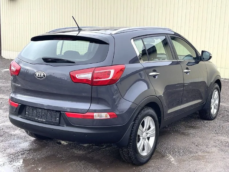 🔥 kia sportage🔥 в шикарном состоянии! ✅без дтп! ✅одна крашенная деталь( передняя правая дверь! ✅год выпуска 2013 ✅ 2.0 ✅бензиновый (атмосферный) ✅коробка автомат 6 ступка ✅пробег 208 тыс. км. ✅автотека зелёная ✅двигатель работает превосходно без постор. .. ss="emoji" style="background-image:url('//telegram. org/img/emoji/40/e29c85.png')">✅разъемы под aux usb ✅разъем 12v ✅монитор планшет ✅камера заднего вида ✅парктроник ✅литые диски r17 ✅тех осмотр пройден, готов к регистрации в мрэо ✅ торг на полный бак топлива ✅донецк. 🔥новая стоимость 1.295.000₽🔥 тел. +7949-50-800-60 📞 звоните: +7(949)5080060 - фотография - 4