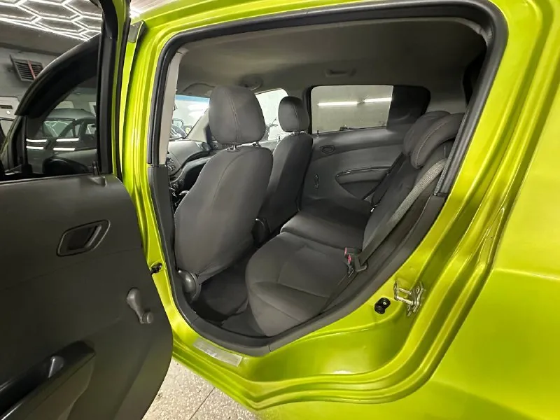 Продам chevrolet spark 2012 г. ✅ пробег 123 000 км. оригинал!✅ мотор 1.0 автомат айсин !✅ цена 650 000₽торг. ✅ автомобиль в хорошем состоянии, двигатель, коробка передач, ходовая часть, работает на 5+ есть кондиционер, установлена камера заднего вида, парктроники, сигнализация с автозапуск, два ключа виталий +79493570671 г. донецк - фотография - 10